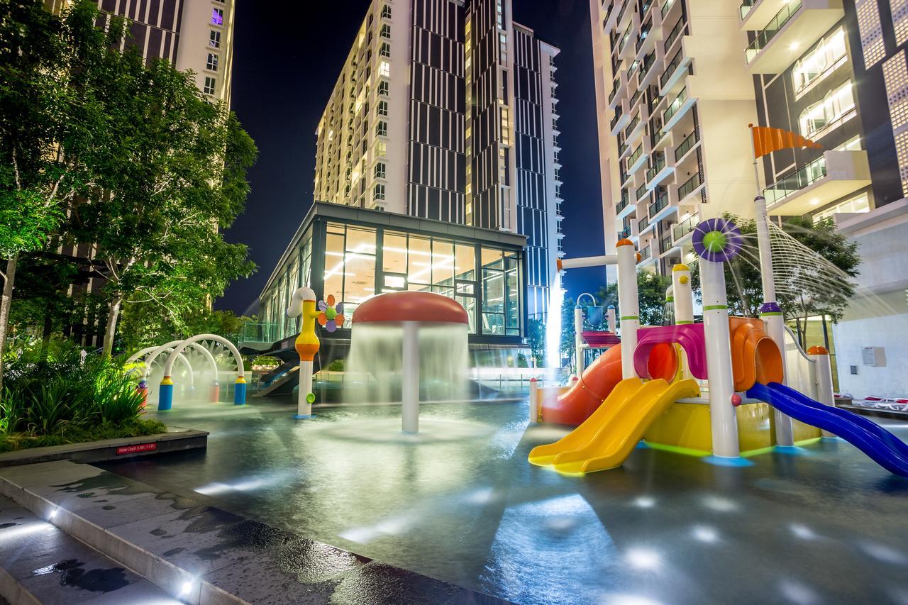 The Shore Residence Apartment Malacca Exterior photo
